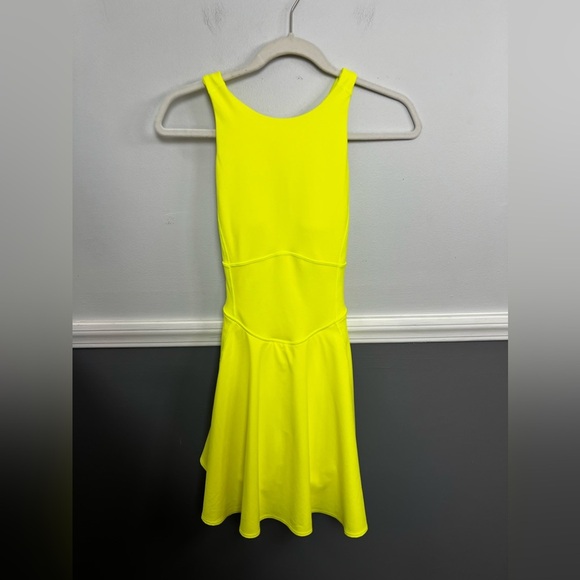 Lululemon Court Crush Dress 2 Yellow - Picture 3 of 8